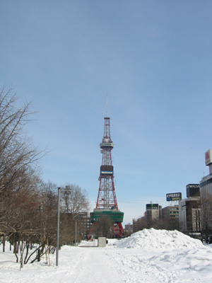 札幌テレビ塔と夢のあと